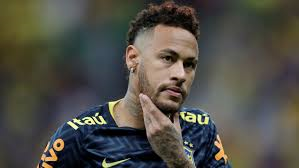 NEYMAR Y UNA JUGADA VELOZ